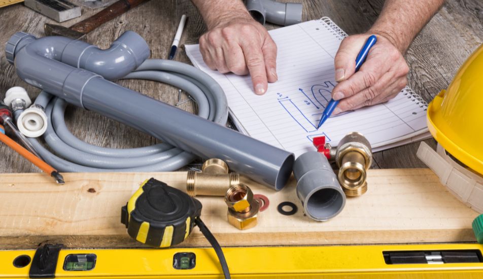 Ruidos en las tuberías con grifos cerrados